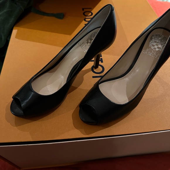 Vince Camuto peep toe black heels. Sixe 6 and Comfortable - Picture 6 of 6